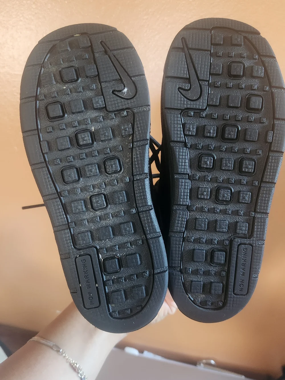 Nike ACG Kids Black High-Top Lace Boots